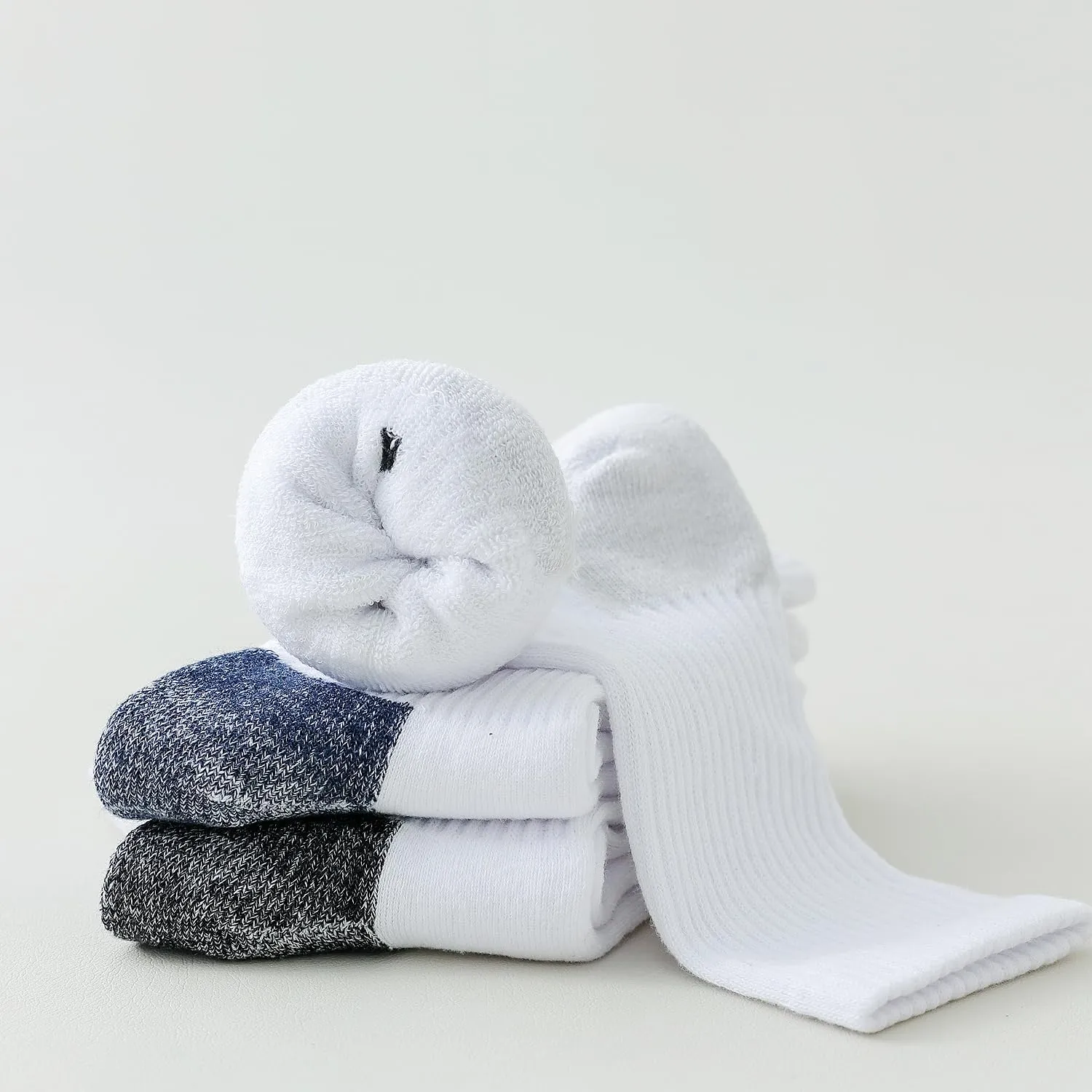EPEIUS Kids Boys/Girls' Cushioned Crew Socks Thick Cotton Athletic Socks 6 Pack 4-14 Years