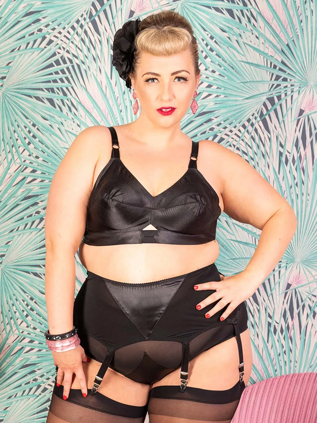 Maitresse  Black Suspender Belt  L2120
