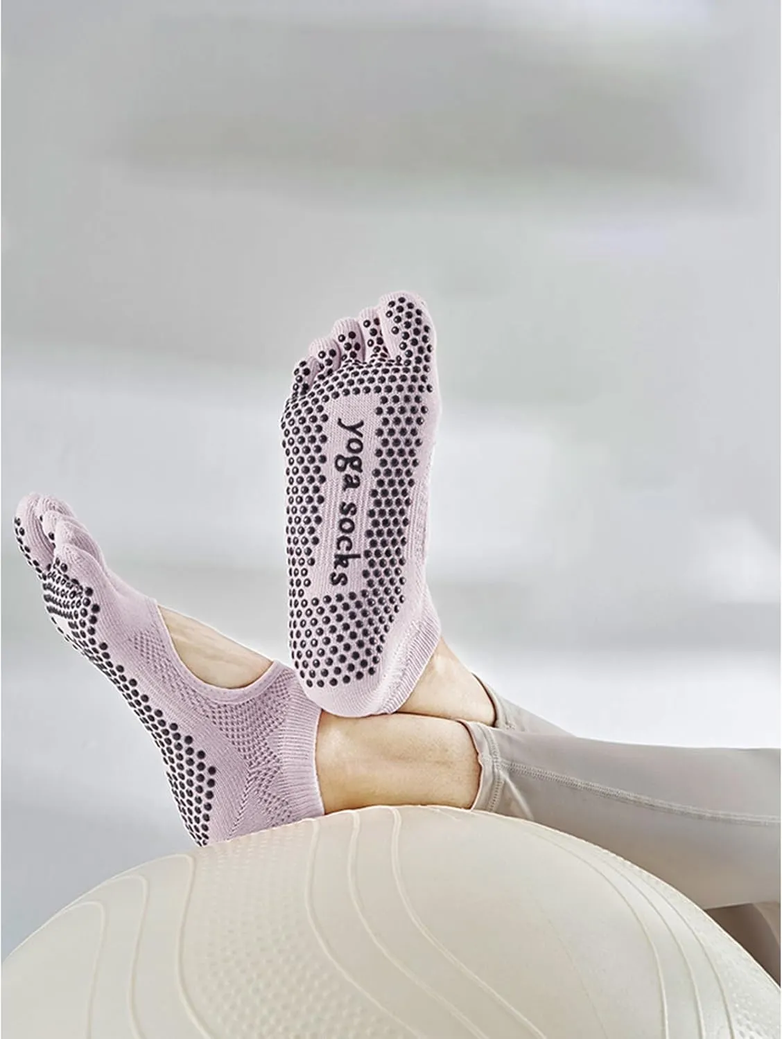Non-Slip Five Toe Yoga Socks with Grips for Pilates,Barre,Ballet,Fitness and Sports 4 Paris for Women/Men